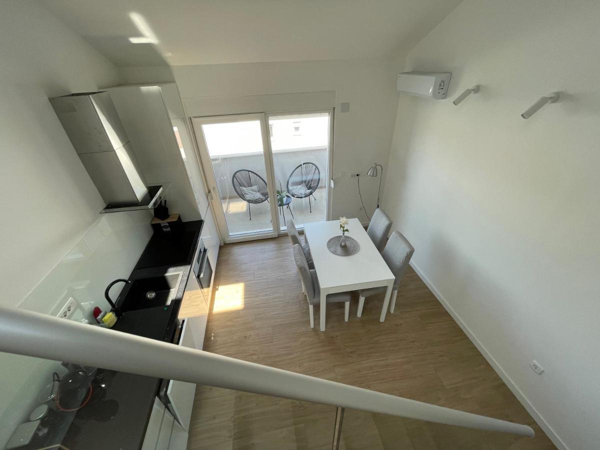 Galeria Apartment Подстрана Екстер'єр фото