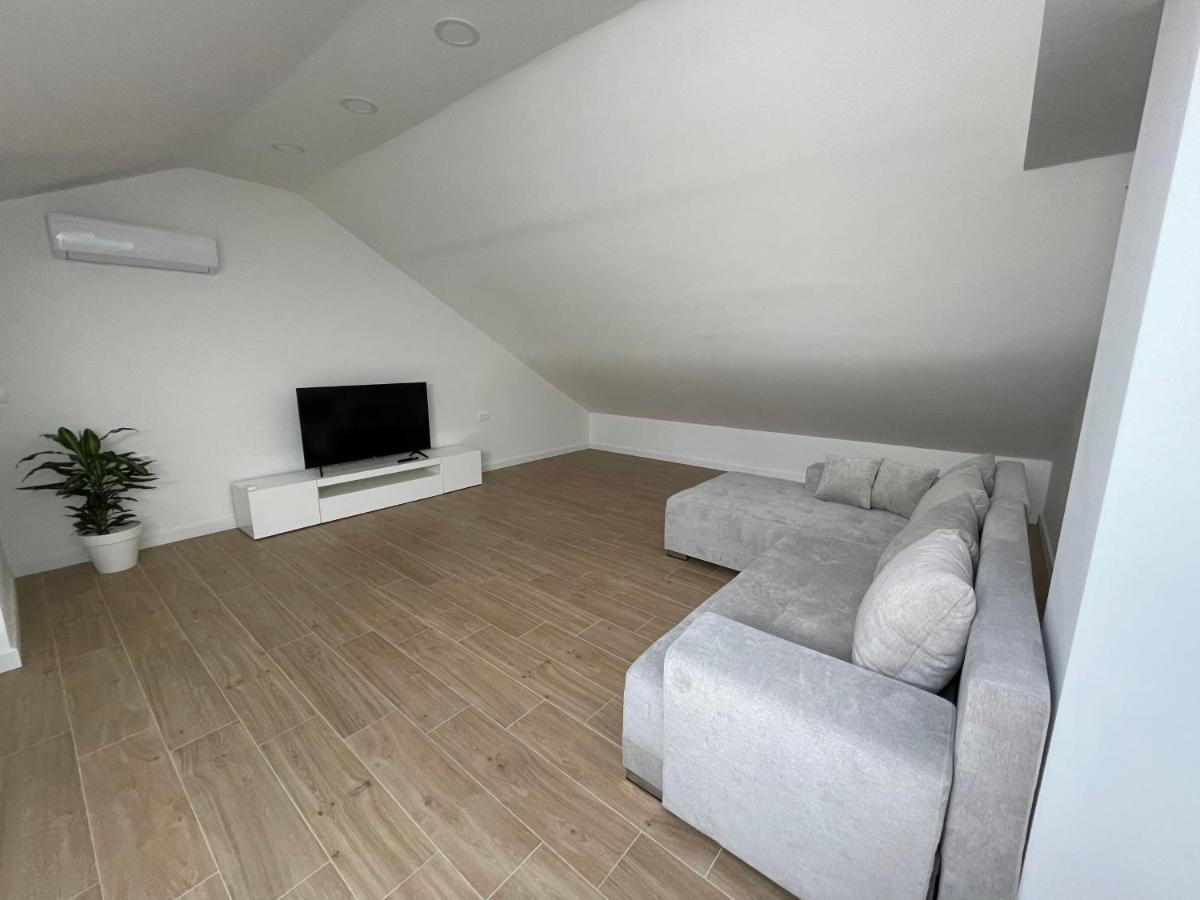 Galeria Apartment Подстрана Екстер'єр фото